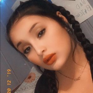 Meet your Posher, Liliana